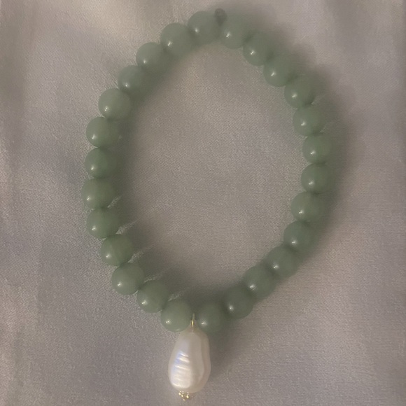 Beaded Stretch Bracelets Handmade 2 Green White NWT - Picture 5 of 8